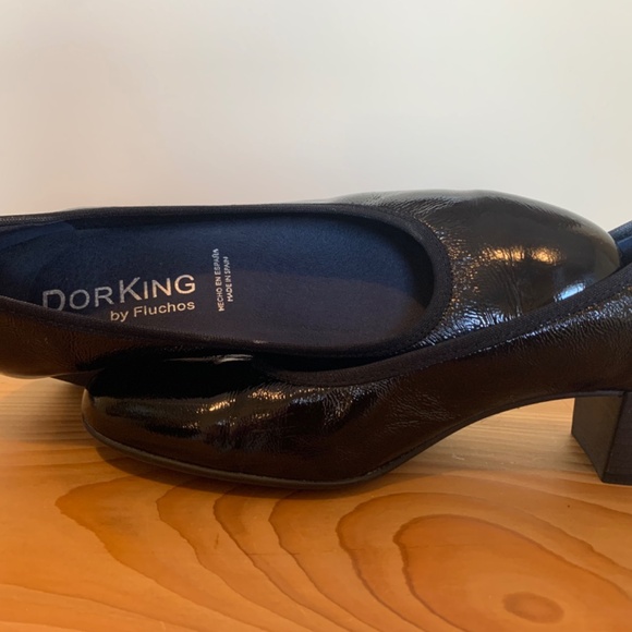 Dorking Patent Leather Pumps - Picture 3 of 5